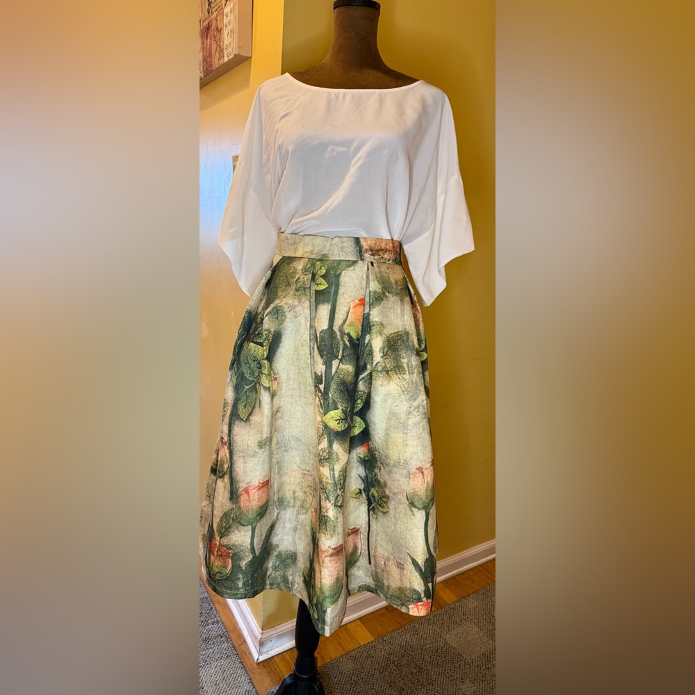 Unique Green and Peach Floral Skirt